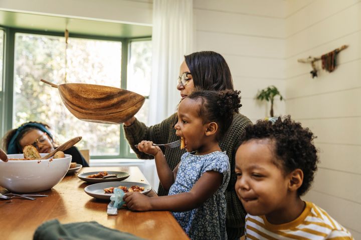 “Mothers across society, across racial, ethnic groups, across socioeconomic status, all have the same motivation, which is to feel like good mothers,” Fielding-Singh told HuffPost. 